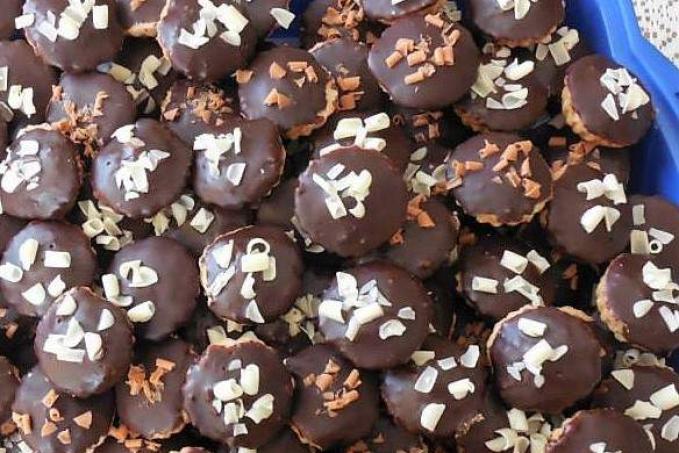 Košíčky s ořechovou nádivkou