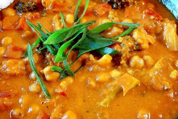 Zeleninové kari s cizrnou