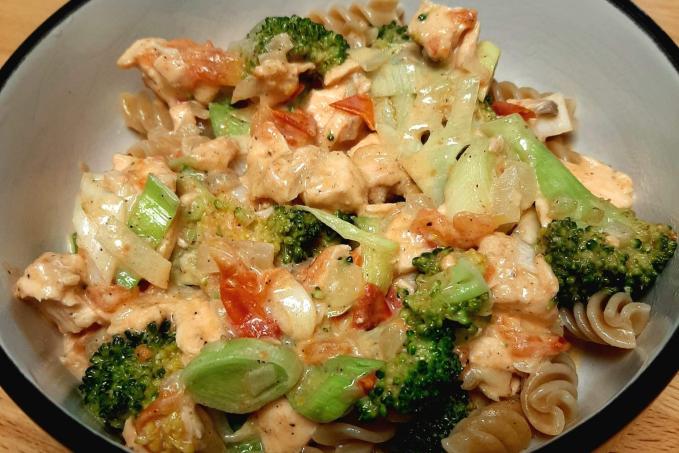 Losos se zeleninou a parmazánem