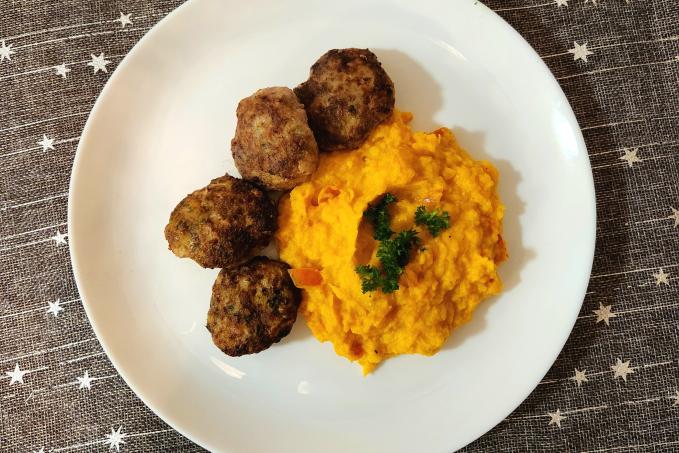 Kapustové karbanátky s dýňovou kaší