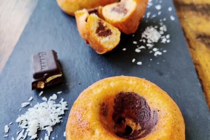 Donutky plněné kokosovou nutellou