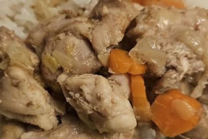 Kuřecí stehenní kousky v páře