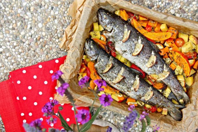 Pečený pstruh se zeleninou (od 1 roku)