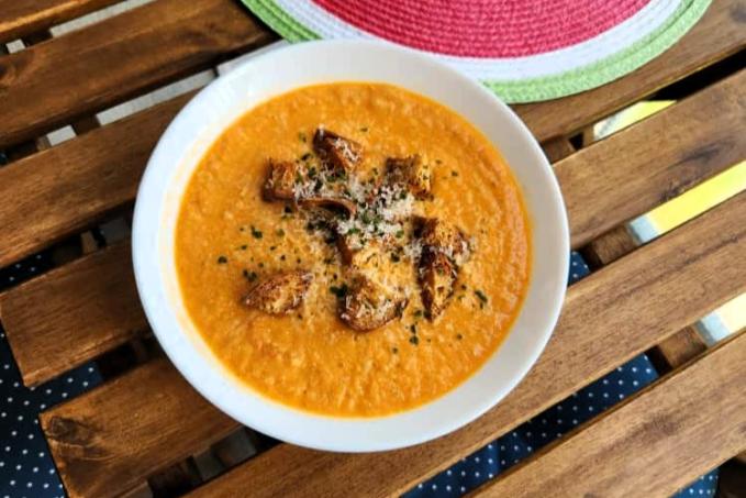 Polévka z pečené zeleniny (s bílkovinami)