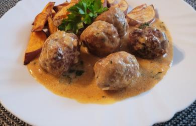 MASOVÉ KOULE S HOŘČIČNOU OMÁČKOU A BATÁTEM