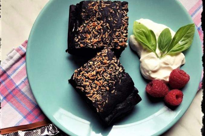 Proteinové brownies z fazolí