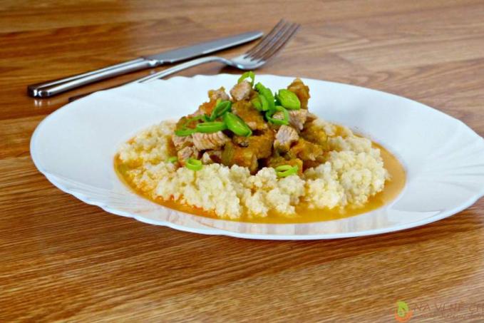 Krůtí směs na pórku s patizonem, česnekem, lahůdkovou paprikou s jáhličkami