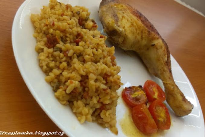 Kuřecí steheniska s pečenými rajčaty a morkabou