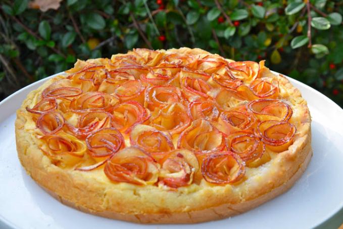 Jablečný koláč s růžemi