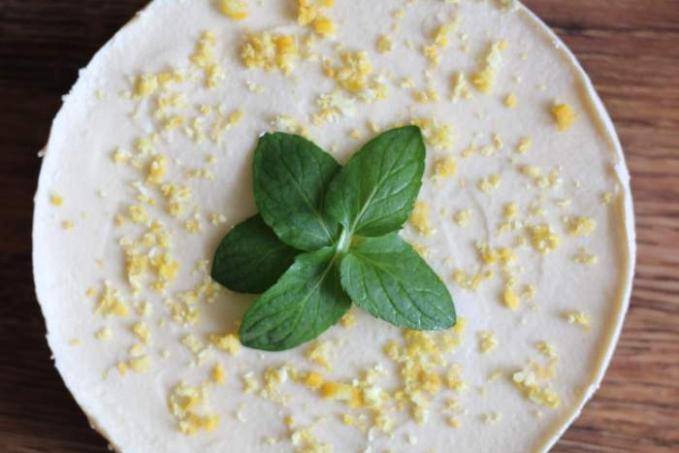 Citrónový RAW dort