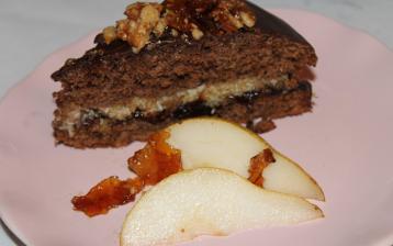 Perníková torta so slivkovo - hruškovou plnkou a slaným karamelom