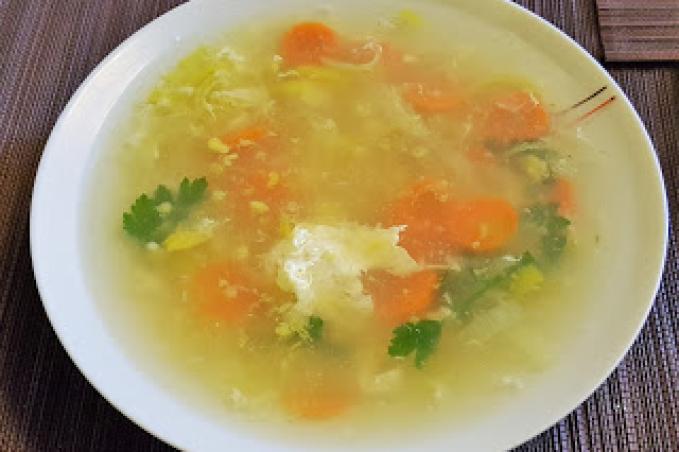 Rychlá polévka s vajíčkem