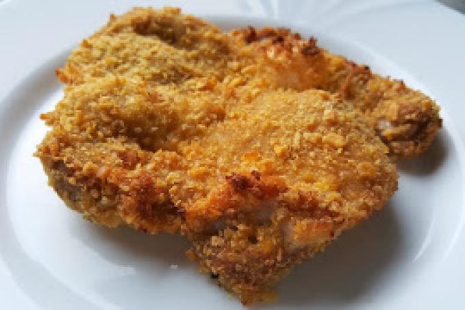 Kuřecí řízek v kukuřičných lupíncích pečený v troubě