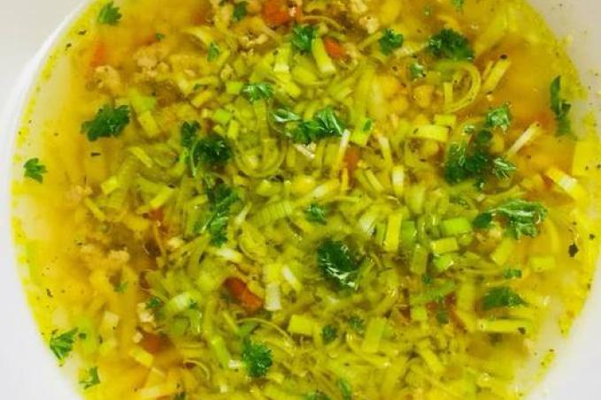 Polévka s mletým masem