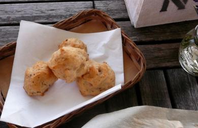 Slaný pikantní koláč z rýžové a čočkové mouky - bez lepku, mléka, vajec, kukuřice i sóji