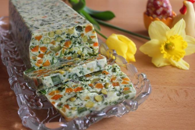 Jarný bylinkový veggie aspik