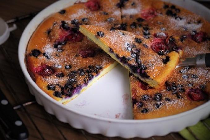 Nízkosacharidový jahodovo-borůvkový Clafoutis