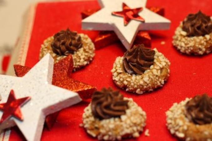 Arašídovo mandlová hnízda