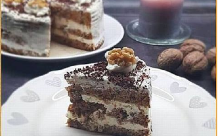 MRKVOVÝ DORT S OŘECHY - nízkosacharidový