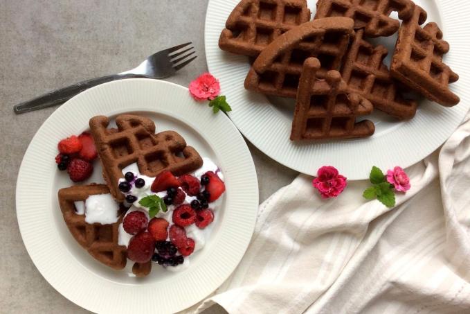 Čokoládové vafle z kokosu a lískových oříšků