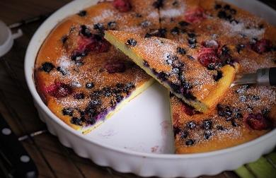 Nízkosacharidový jahodovo-borůvkový Clafoutis