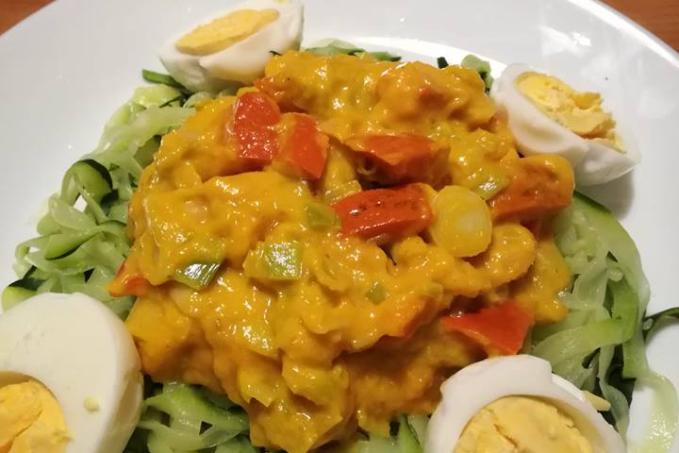 Cuketové špagety a na nich rychlá omáčka z pórku a hokaido - LC