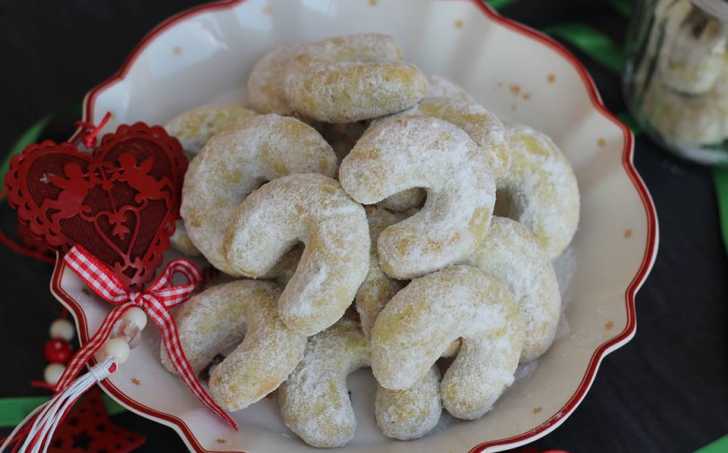 Vanilkové rohlíčky upravené bez lepku, mléka