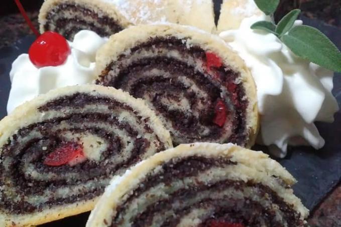 Rýchly makovo čerešňový závin bez kysnutia