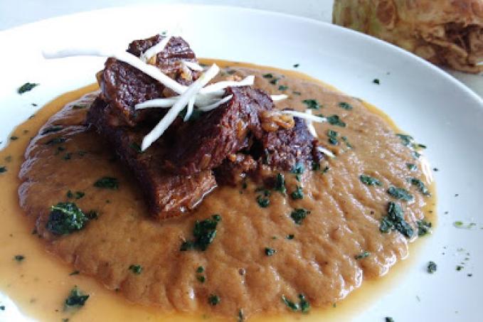 Maso z mladého býčka na celeru