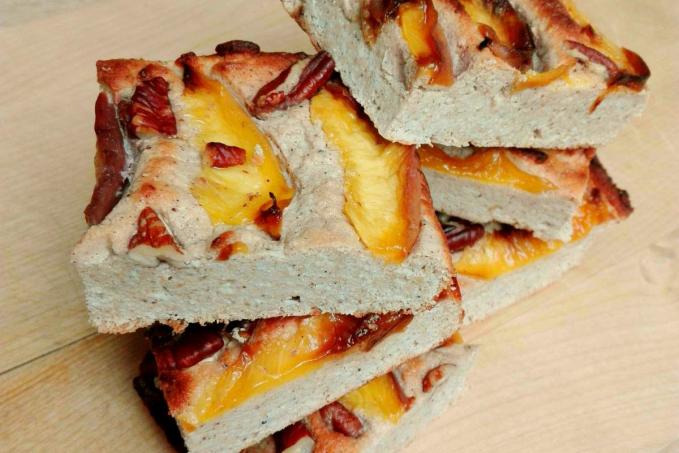 LC ricottová buchta s nektarinkou