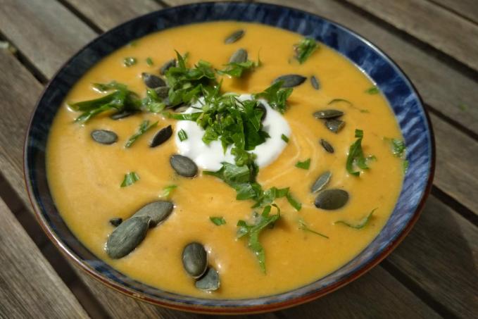 Výborná italská krémová cuketová polévka