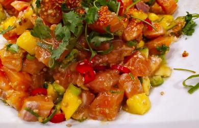 Ceviche - lososový salát s avokádem