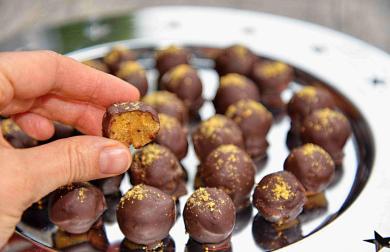 Dýňové truffles s pomerančovo-rumovou příchutí (paleo, vegan)