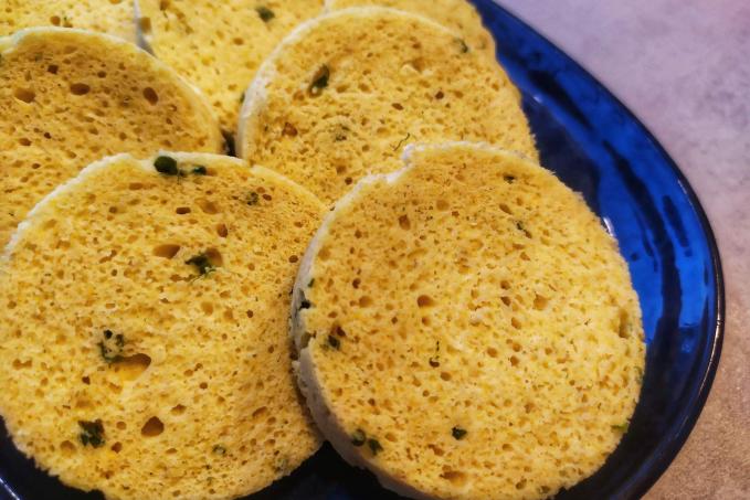 Lc houskový knedlík z mandlové mouky a zbylých bílků