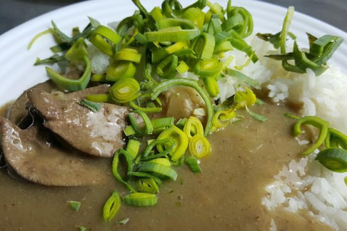 Dušená játra na cibulce