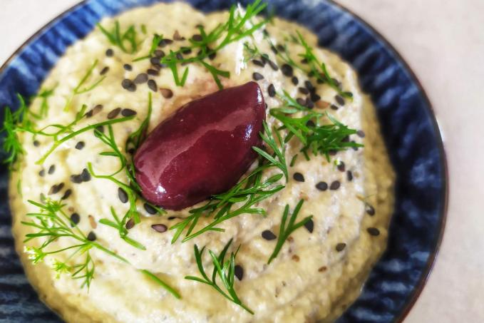 Baba ganoush - orientální dip z pečených lilků