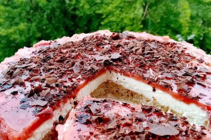 Svěží jahodový zákusek - LC