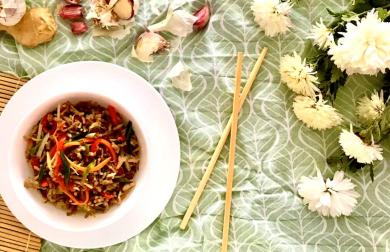 Mleté vepřové maso restované se zázvorem a česnekem