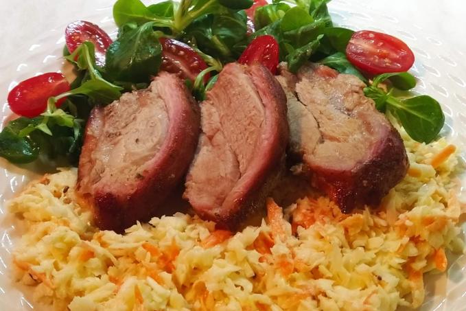 Pečená krkovička a krémový Coleslaw - LC