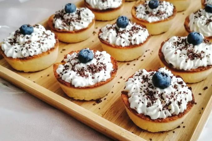 KOŠÍČKY S VANILKOVÝM KRÉMEM - LC