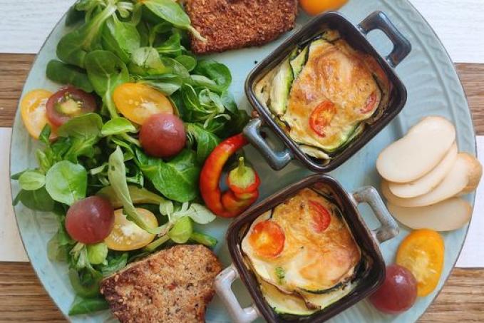 Zapečené vejce s cuketou + lískooříškový toast