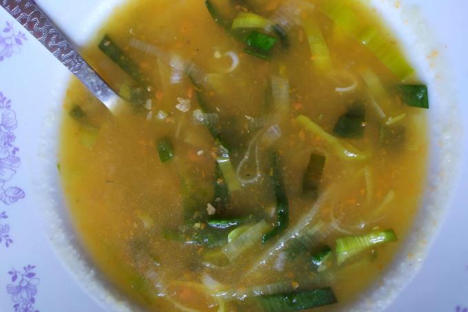 cuketová polévka s pórkem