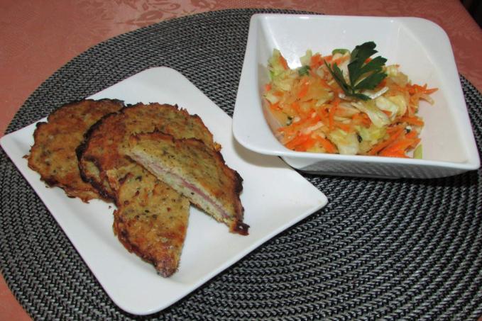 PLNĚNÝ CELERÁK SE ZELNÝM SALÁTEM