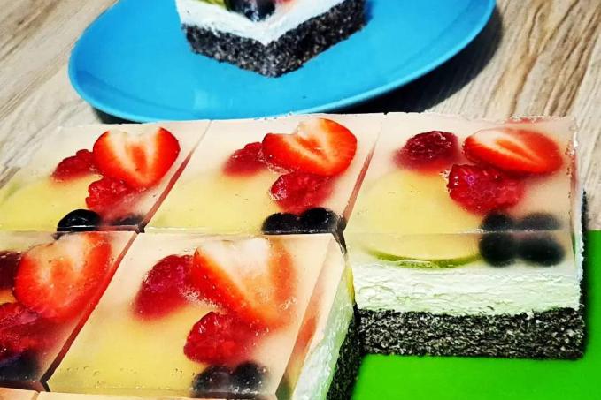 Osvěžující makové řezy