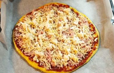 PIZZA z mandlové mouky - LC