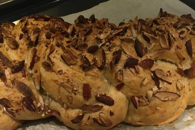 Špaldová vánočka z kvasu