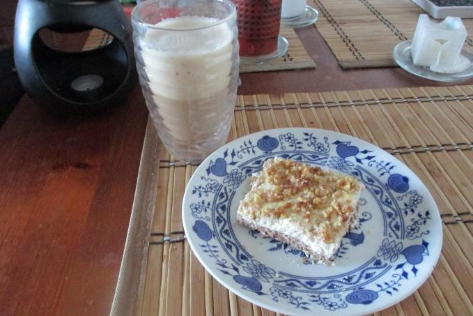 Ořechový koláč s krémem - LC