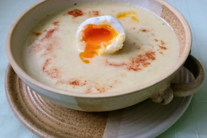 Květákovo-mrkvová krémová polévka