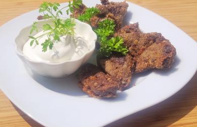 SMAŽENÁ KUŘECÍ JÁTRA