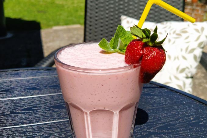 Jahodovo-banánový koktejl